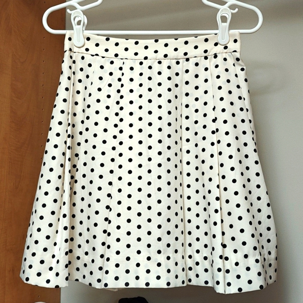 EUC J Crew White Black Polka Dot Pleated Skirt